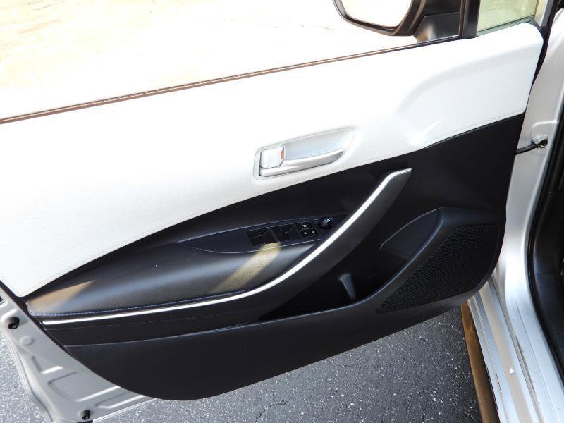 Used 2020 Toyota Corolla SE image 42