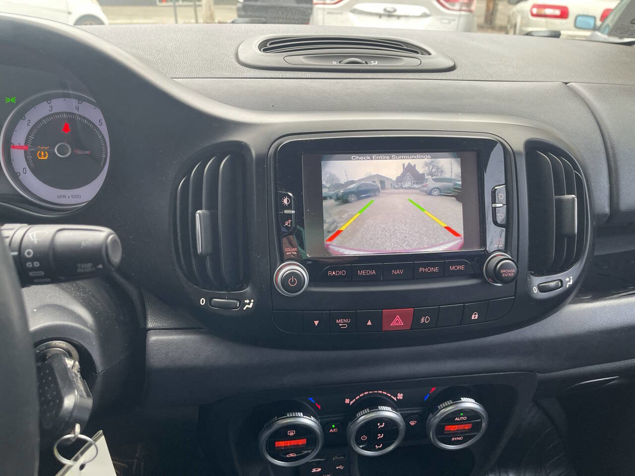 Used 2014 FIAT 500L Lounge image 21