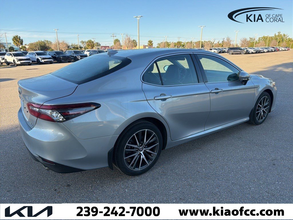 Used 2023 Toyota Camry XLE w/ Navigation Package image 9