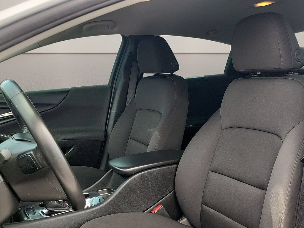 Used 2021 Chevrolet Malibu RS FWD image 10
