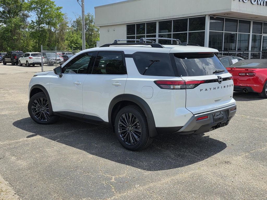 New 2026 Nissan Pathfinder SL image 5