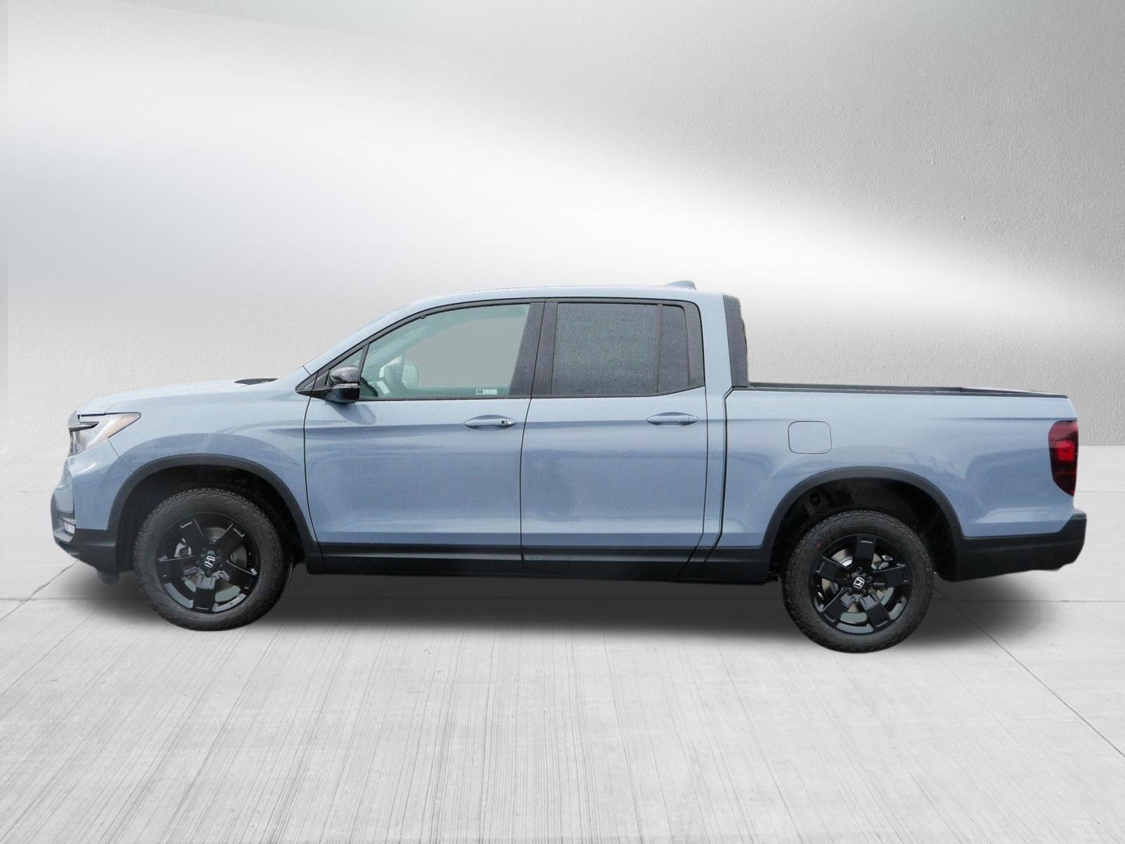 New 2026 Honda Ridgeline Black Edition image 4