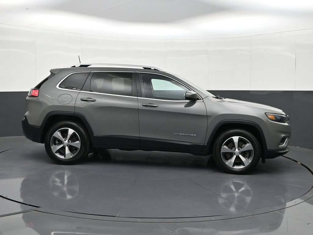 Used 2021 Jeep Cherokee Limited AWD/4WD image 6