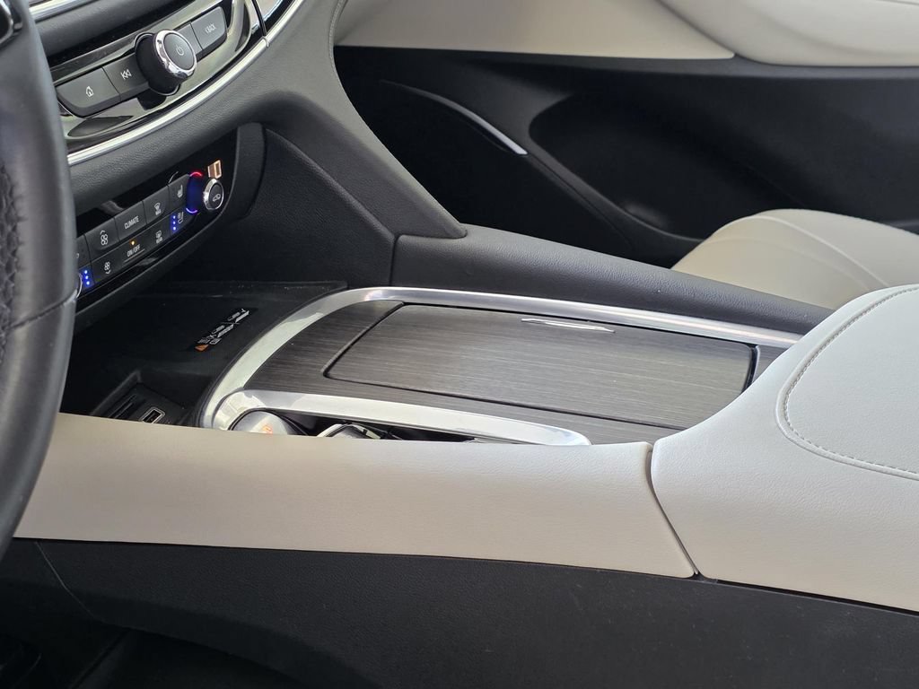 Used 2022 Buick Enclave Avenir w/ Avenir Technology Package FWD image 42