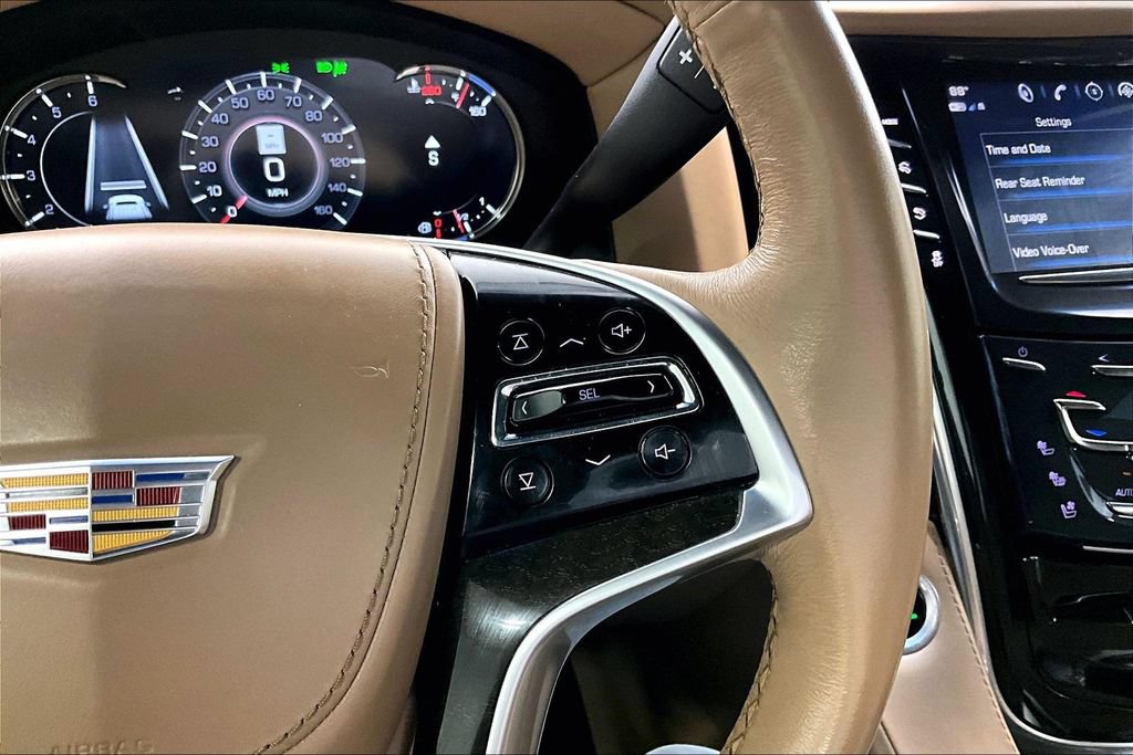 Used 2018 Cadillac Escalade Platinum AWD/4WD image 26