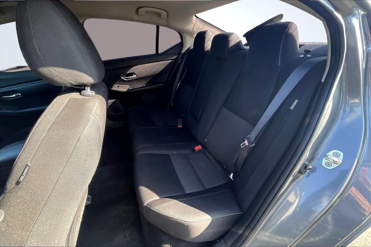 Used 2020 Nissan Sentra SV FWD image 26