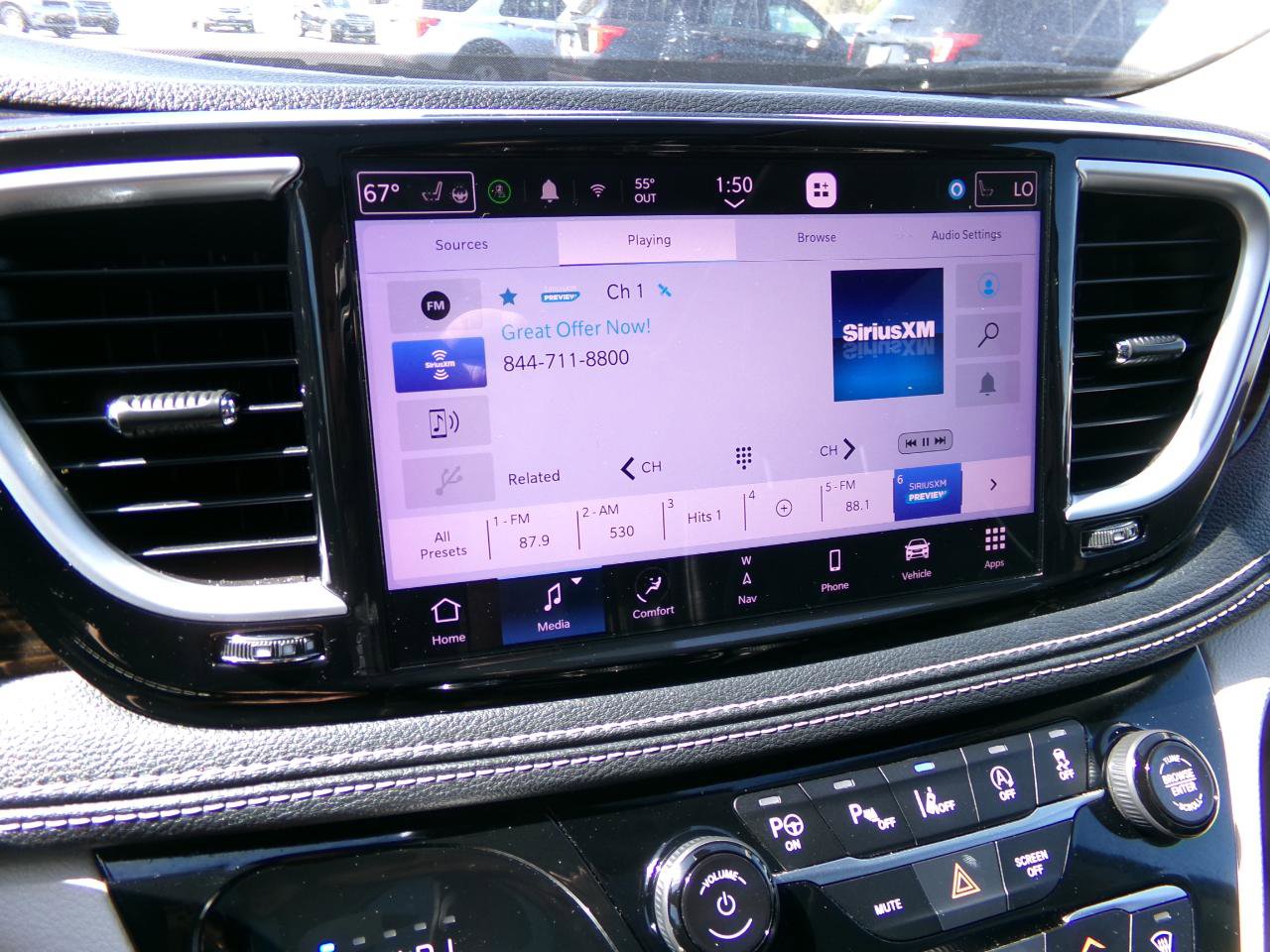 Used 2022 Chrysler Pacifica Limited FWD image 22