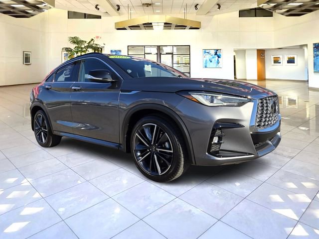 Used 2025 INFINITI QX55 Luxe w/ Cargo Package image 3