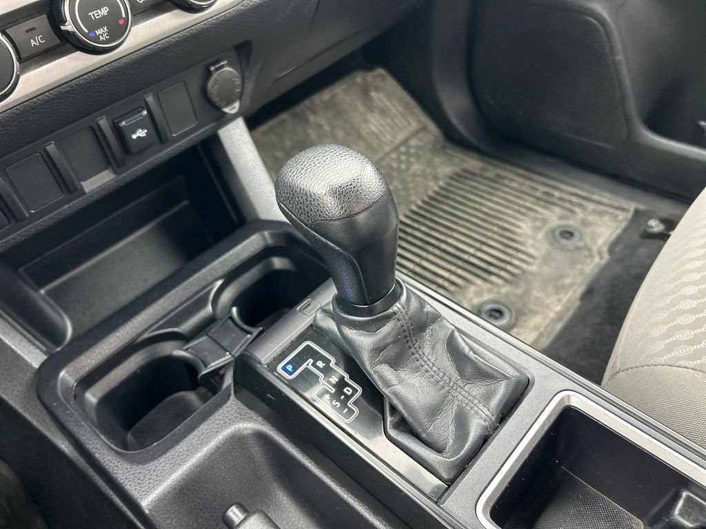 Certified 2022 Toyota Tacoma SR AWD/4WD image 17