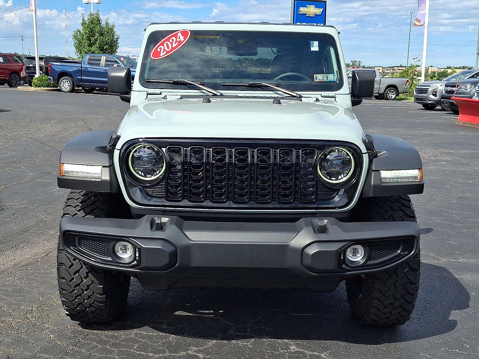 Used 2024 Jeep Wrangler Sport AWD/4WD image 2