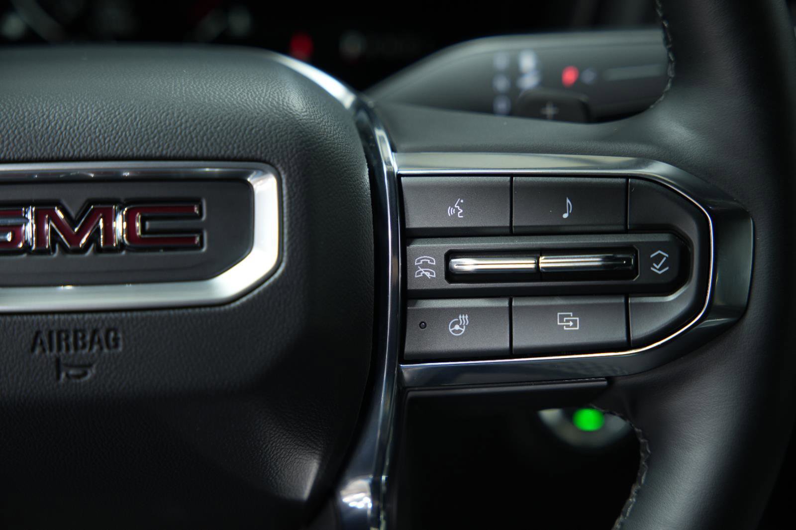 Used 2025 GMC Terrain Elevation image 34