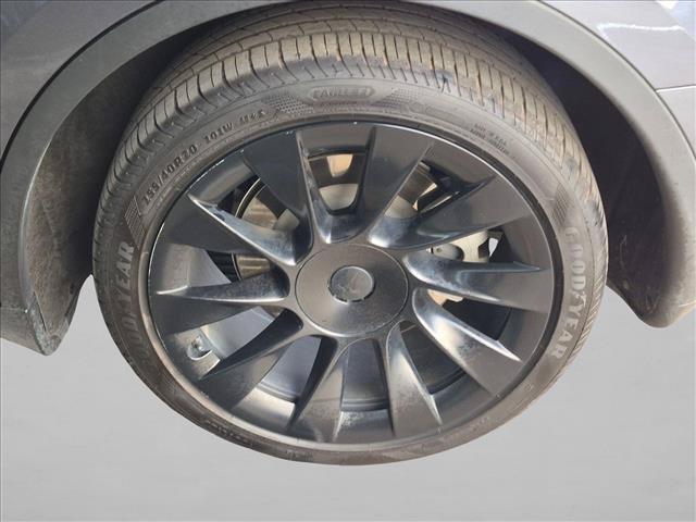Used 2023 Tesla Model Y Long Range AWD/4WD image 30