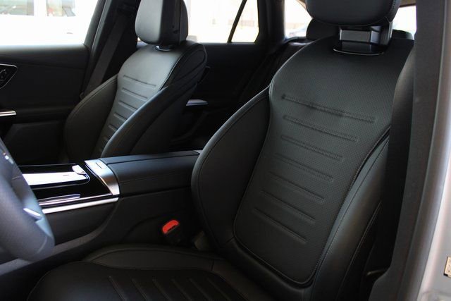 New 2025 Mercedes-Benz GLC 350e 4MATIC image 28