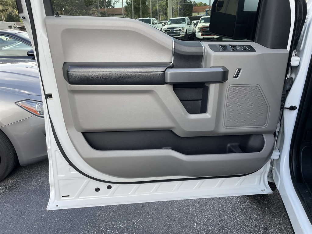 Used 2017 Ford F150 XLT AWD/4WD image 37