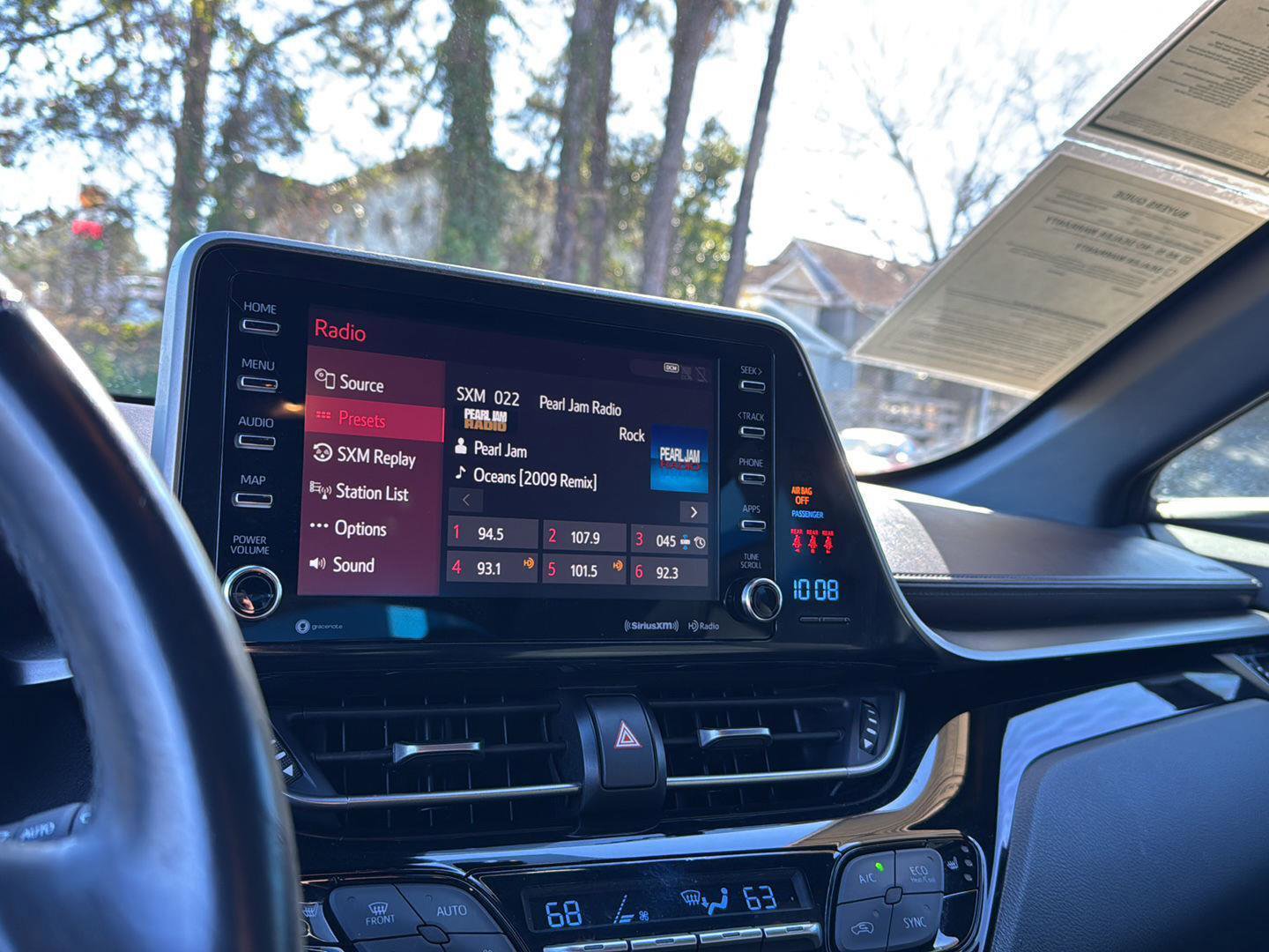 Used 2019 Toyota C-HR Limited image 21