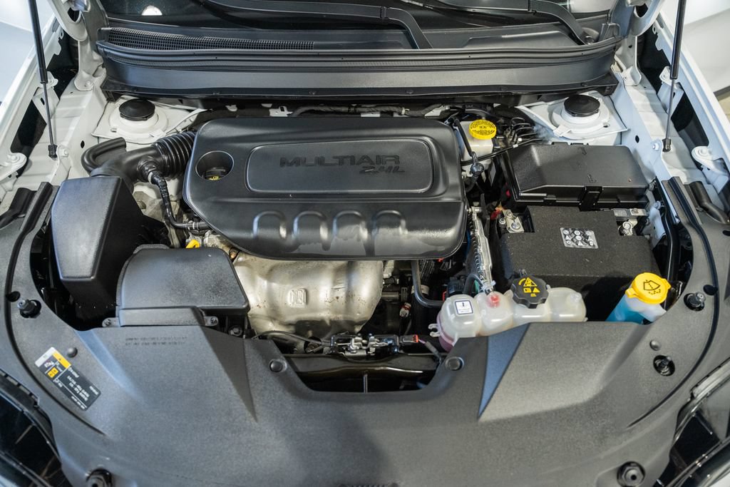 Certified 2023 Jeep Cherokee Altitude Lux AWD/4WD image 19