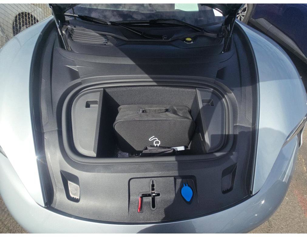 Used 2022 Porsche Taycan GTS AWD/4WD image 13