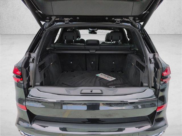 Used 2025 BMW X5 xDrive40i w/ M Sport Package AWD/4WD image 6