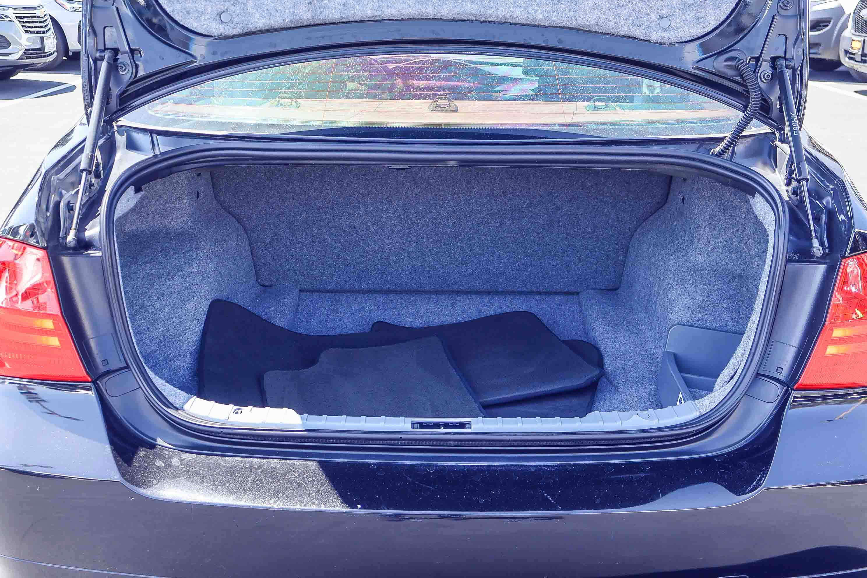 Used 2010 BMW 328i Sedan image 15