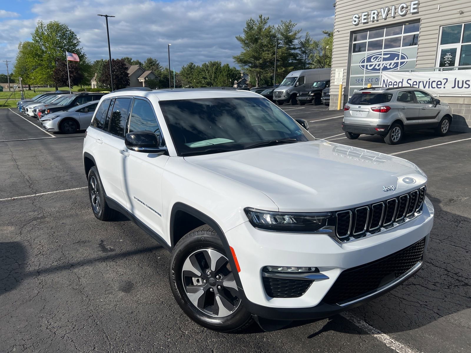 Used 2024 Jeep Grand Cherokee Limited 4xe AWD/4WD image 16