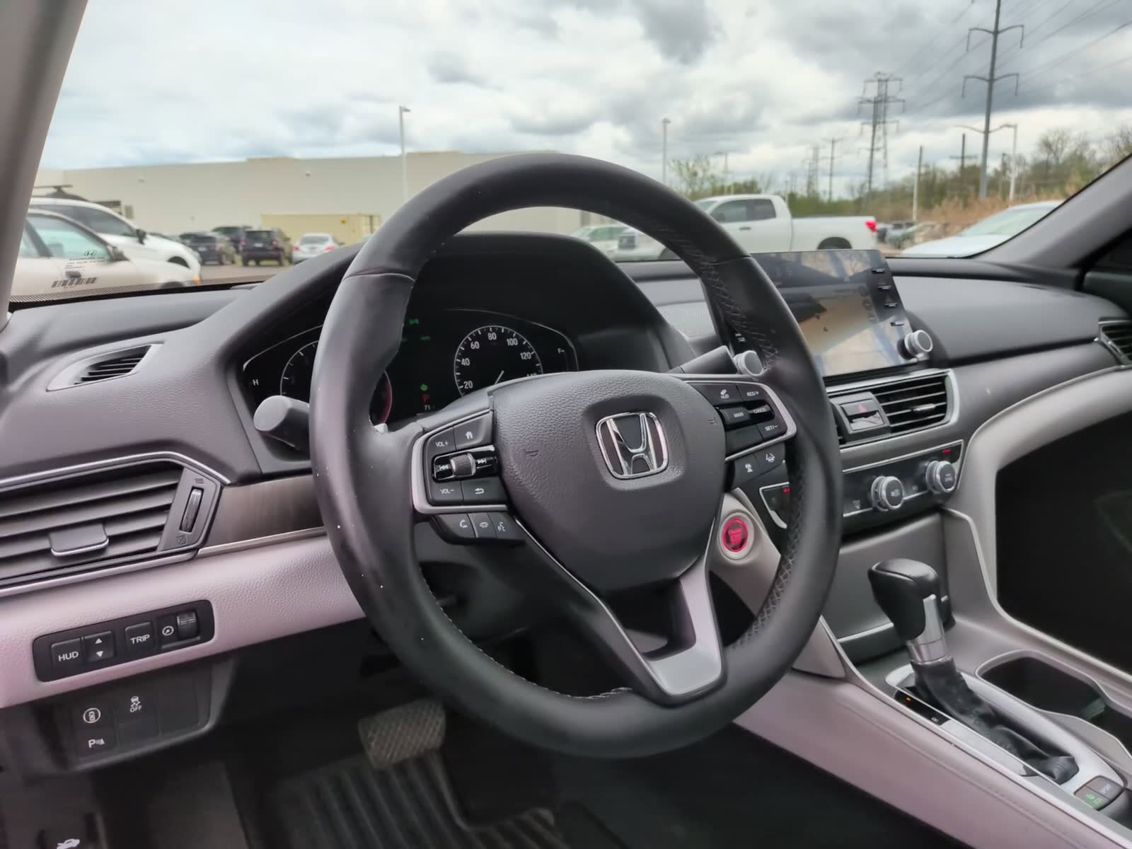 Used 2018 Honda Accord Touring image 30