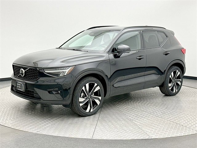 Certified 2024 Volvo XC40 B5 Plus w/ Protection Package Premier