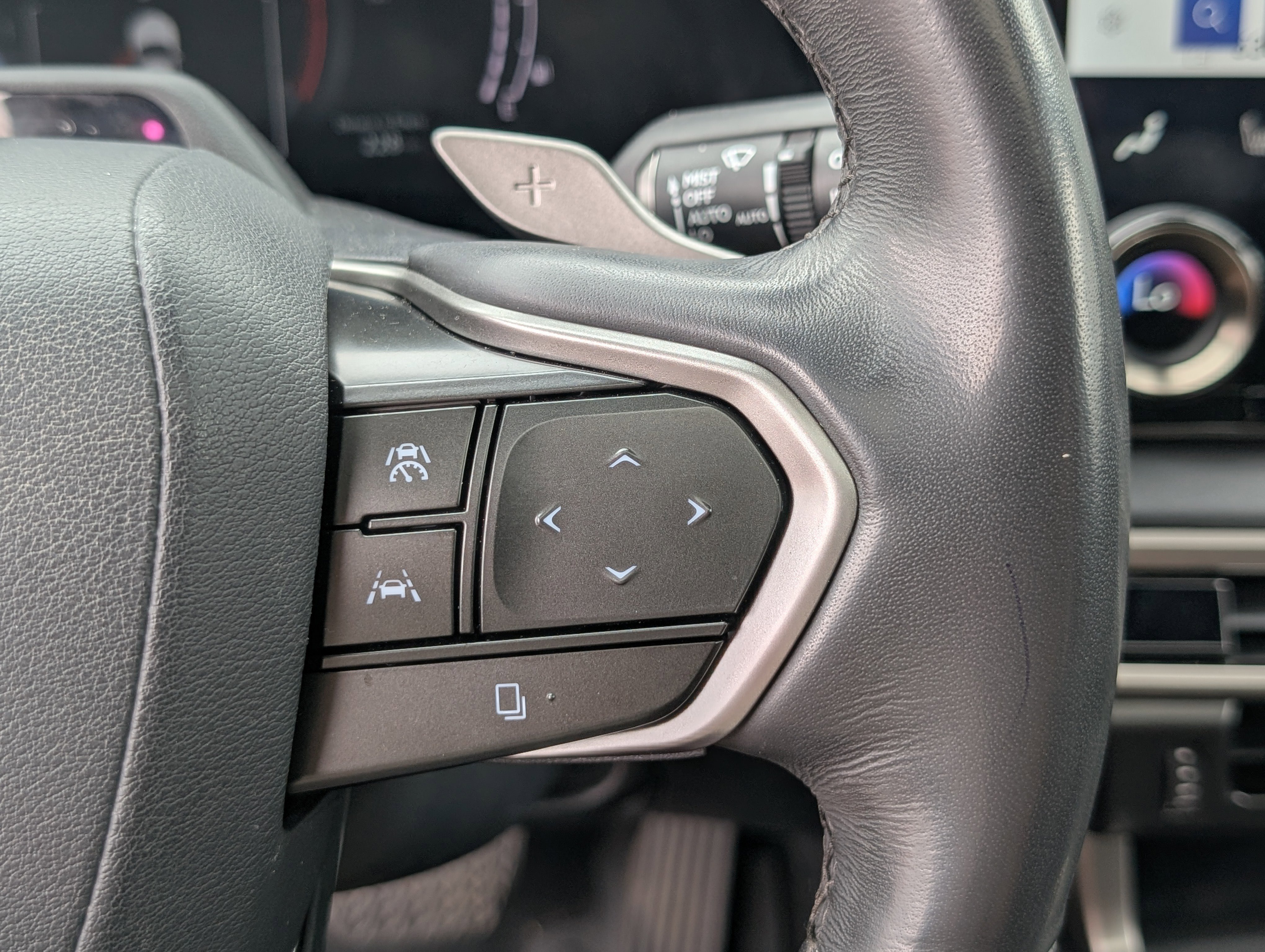 Used 2023 Lexus RX 350 Premium Plus w/ Accessory Package (Z1) image 24