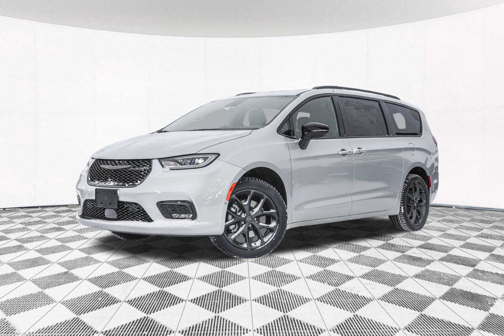 New 2026 Chrysler Pacifica Limited w/ S Appearance Package AWD/4WD image 2