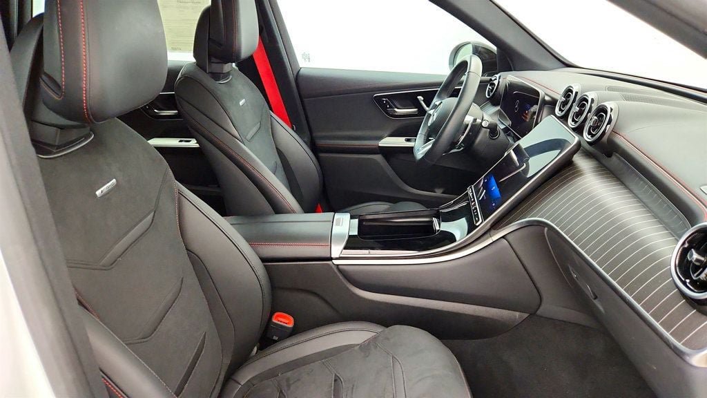 Used 2024 Mercedes-Benz GLC 43 AMG 4MATIC image 21