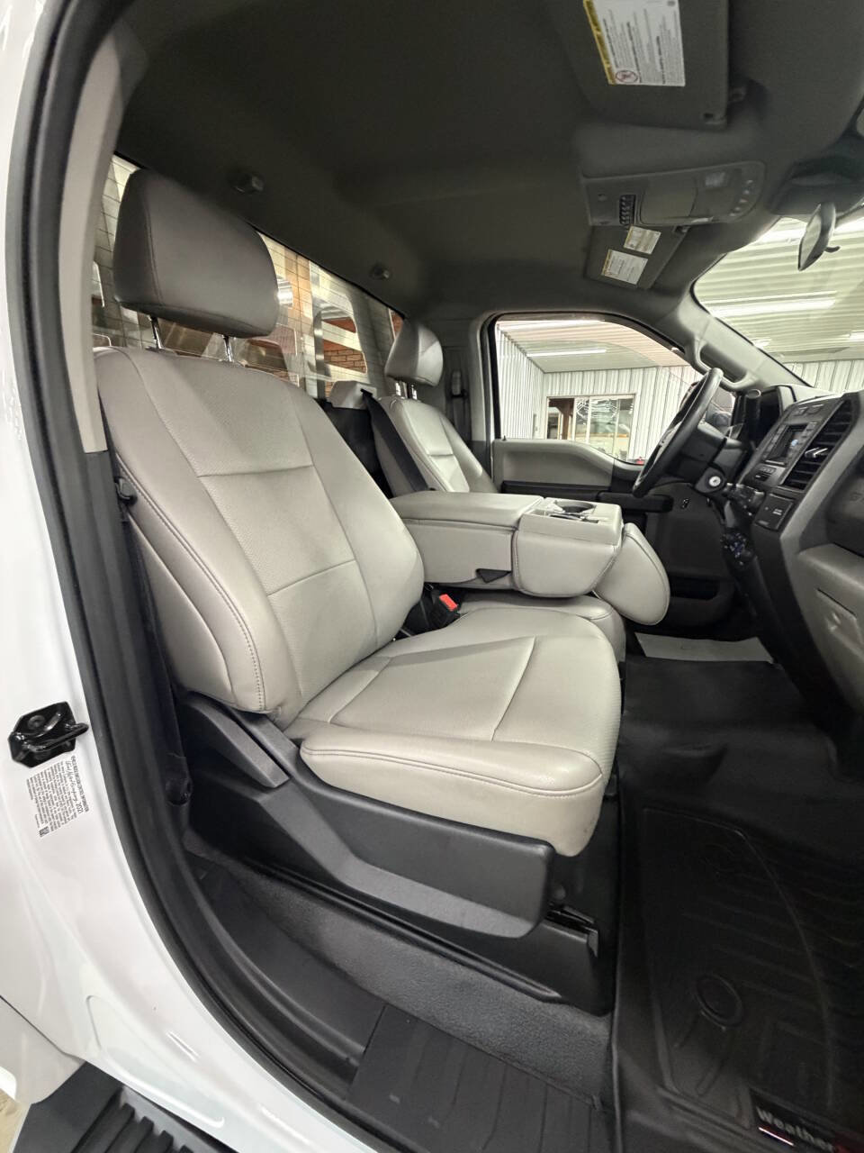 Used 2021 Ford F550 4x4 Regular Cab Super Duty image 33