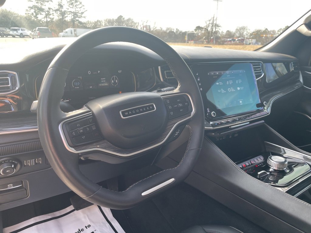 Used 2022 Jeep Wagoneer Series II w/ Rear Seat Video Group 1 image 23