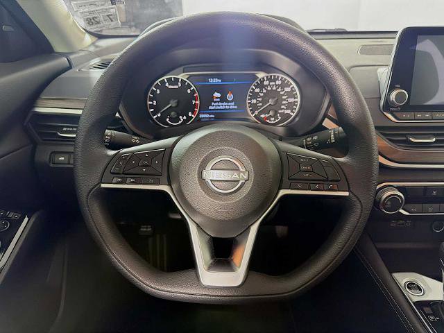 Certified 2023 Nissan Altima 2.5 SV image 9