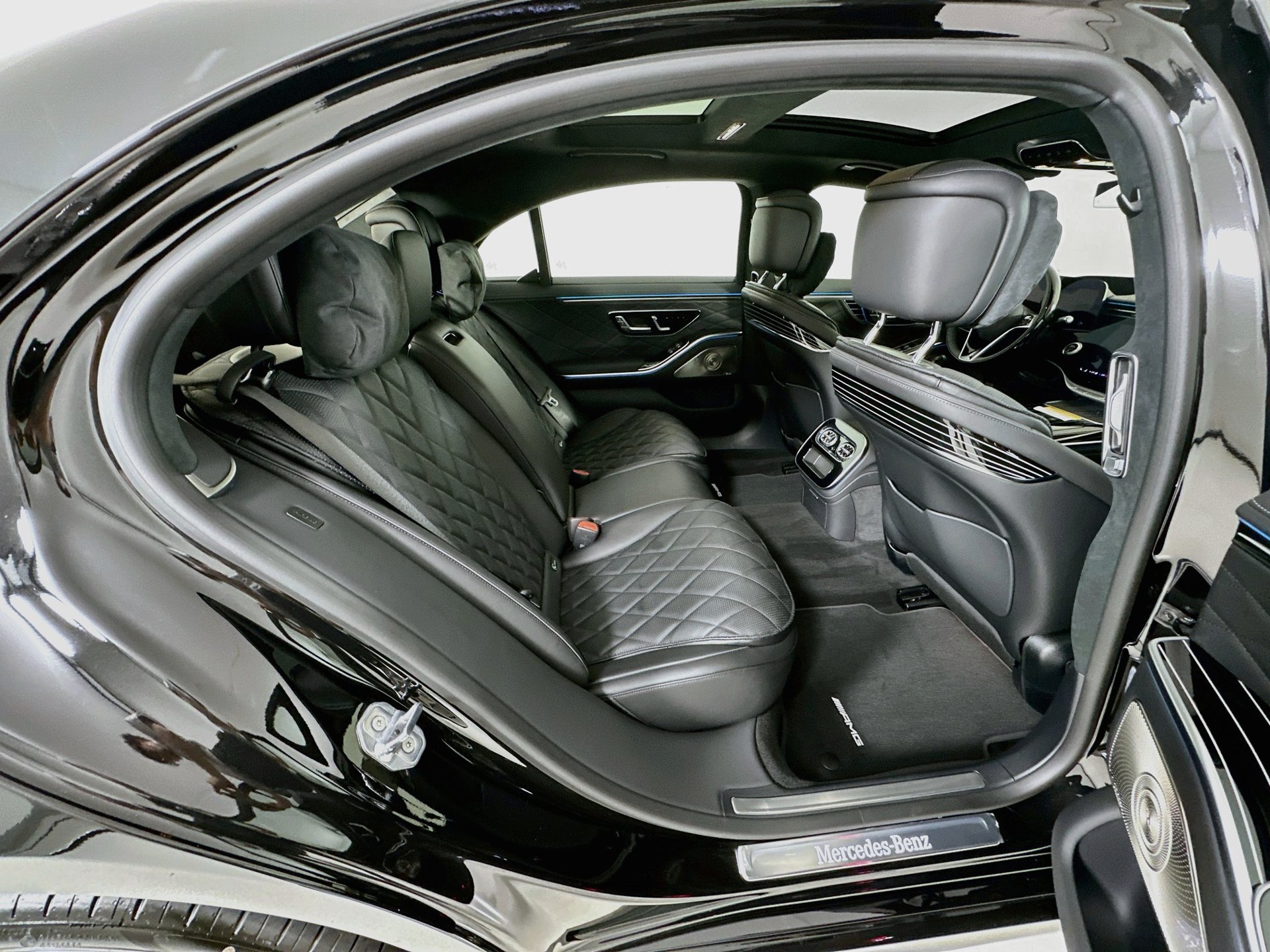 New 2027 Mercedes-Benz S 580 4MATIC Sedan image 31