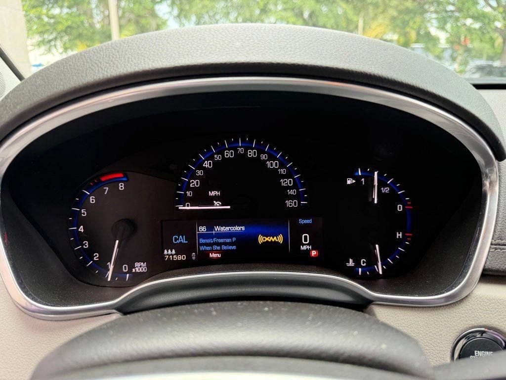 Used 2013 Cadillac SRX Luxury w/ Driver Awareness Package FWD image 18