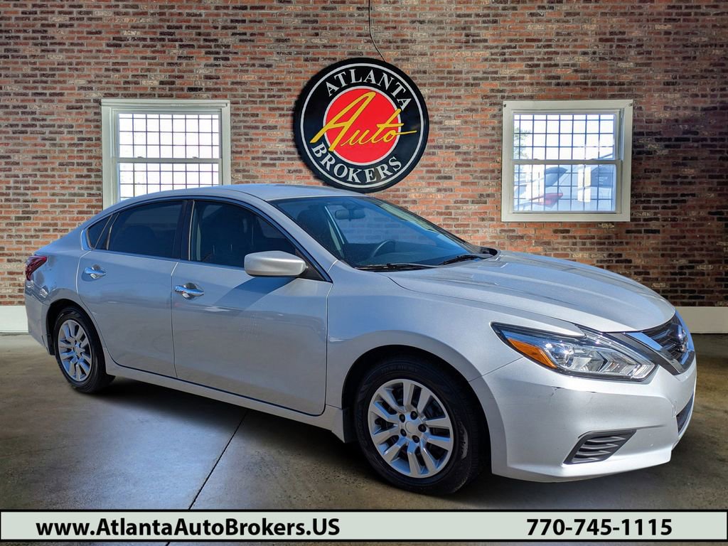 Used 2018 Nissan Altima 2.5 S w/ S Convenience Package image 1