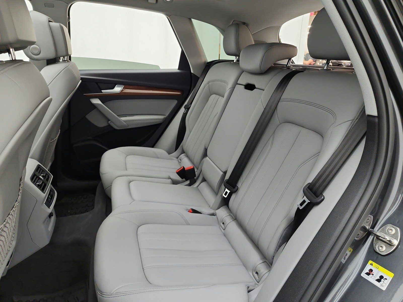 Used 2023 Audi Q5 2.0T Premium Plus w/ Premium Plus Package AWD/4WD image 15
