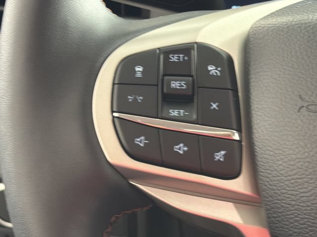 Used 2026 Ford Explorer Active w/ Active Comfort Package RWD image 12