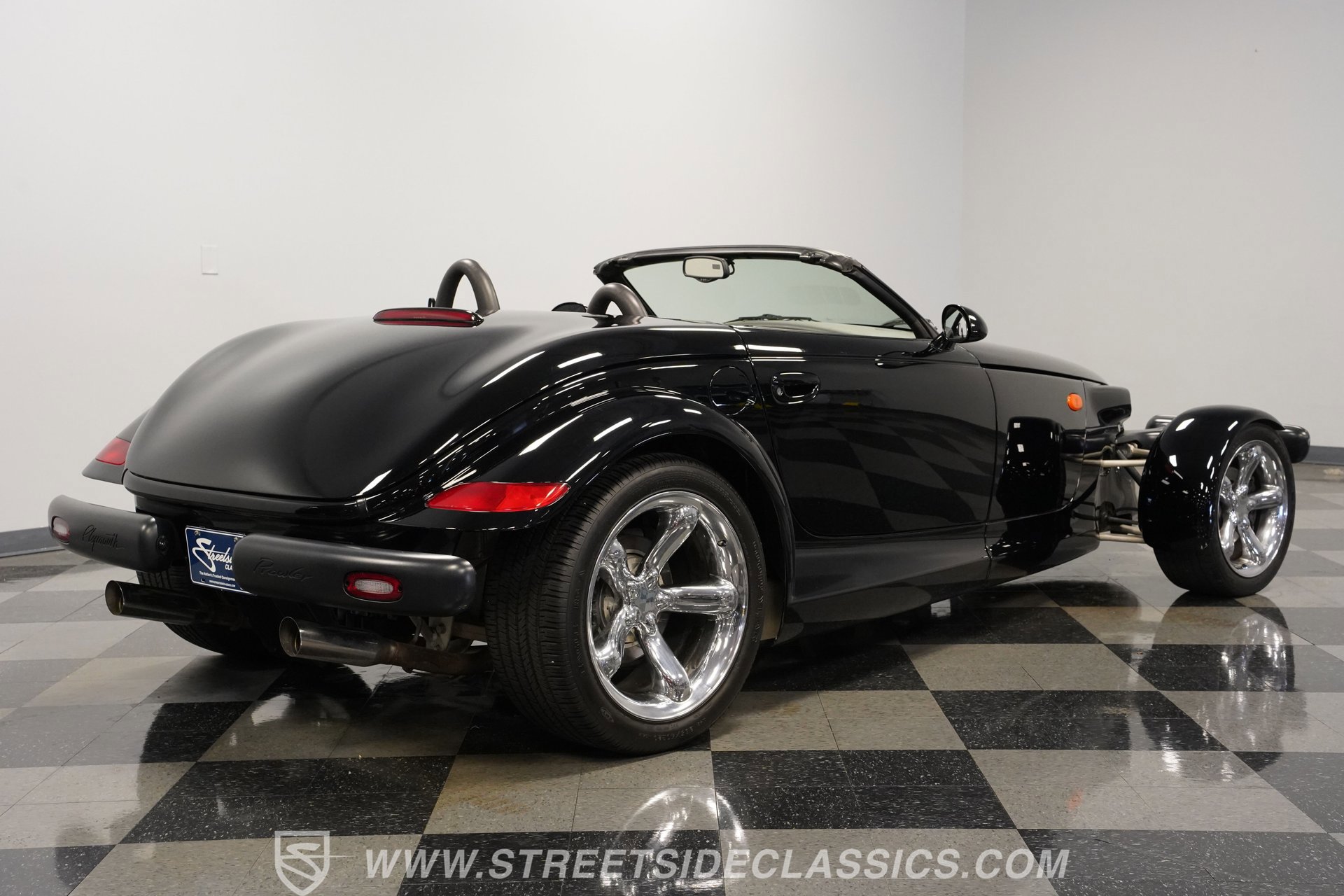 Used 2000 Plymouth Prowler image 12