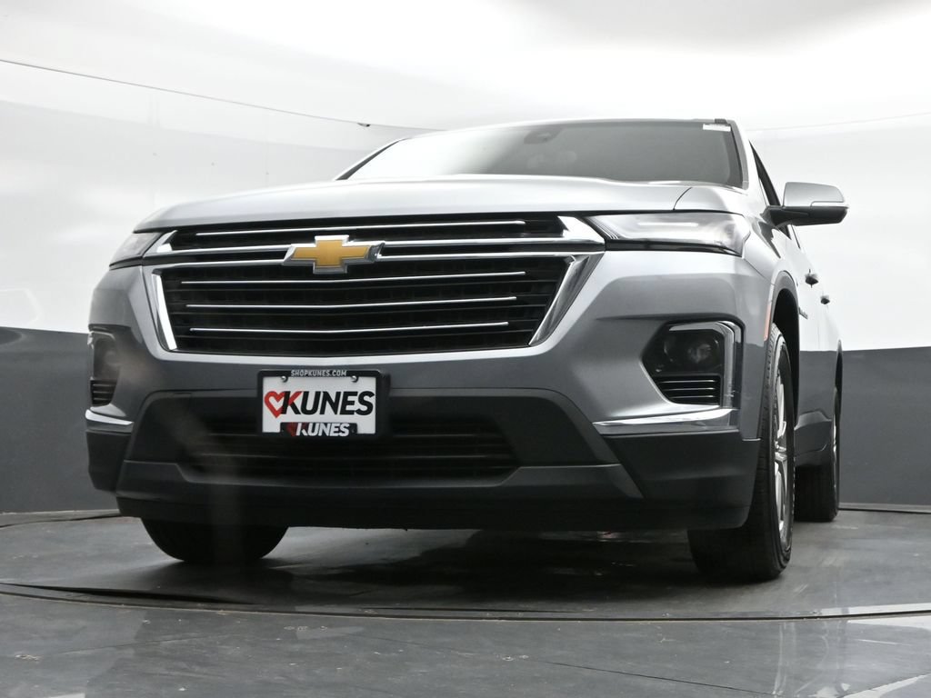 Used 2023 Chevrolet Traverse LT w/ LPO, Cargo Package AWD/4WD image 46