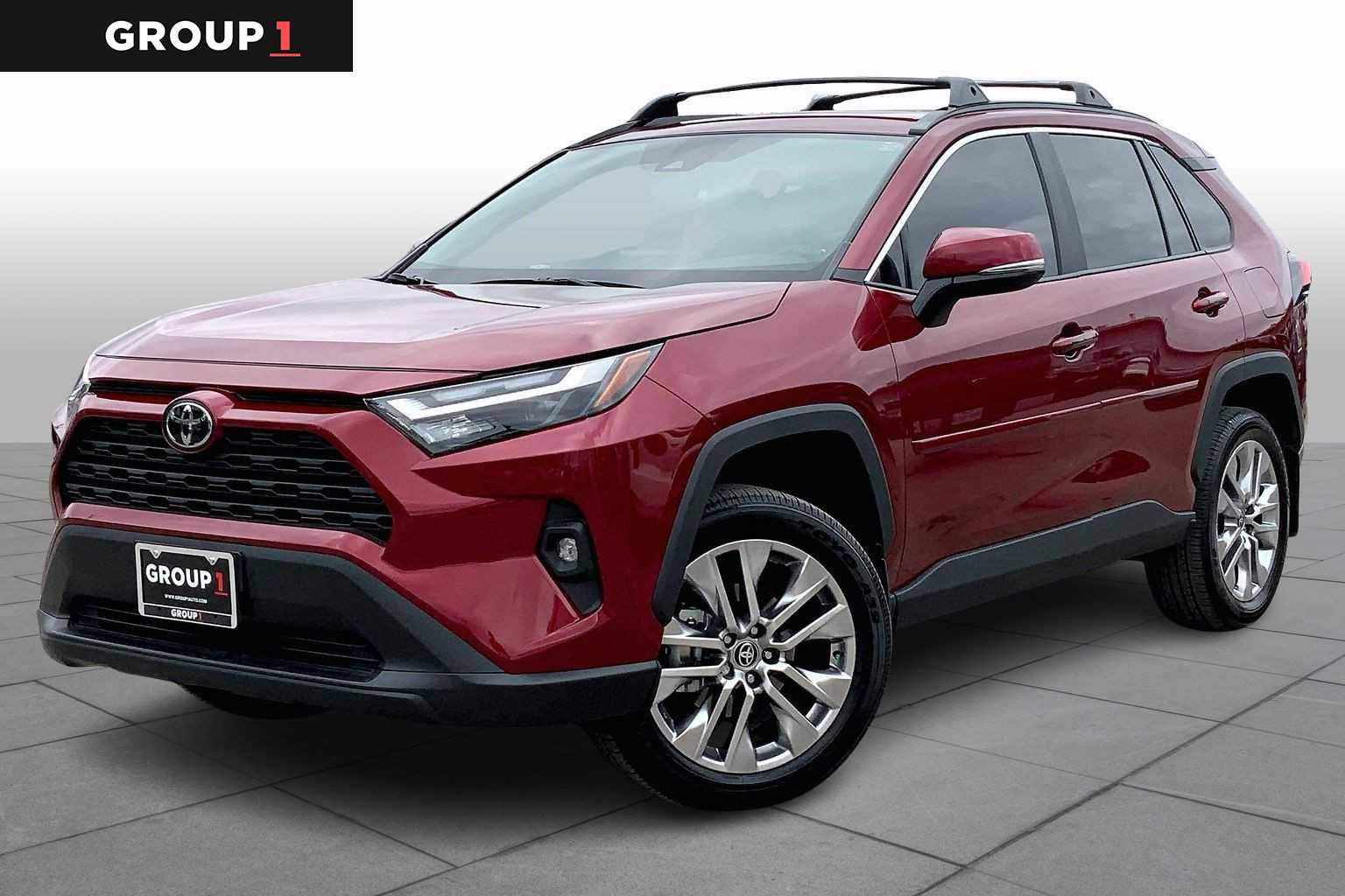 Used 2025 Toyota RAV4 XLE Premium image 1