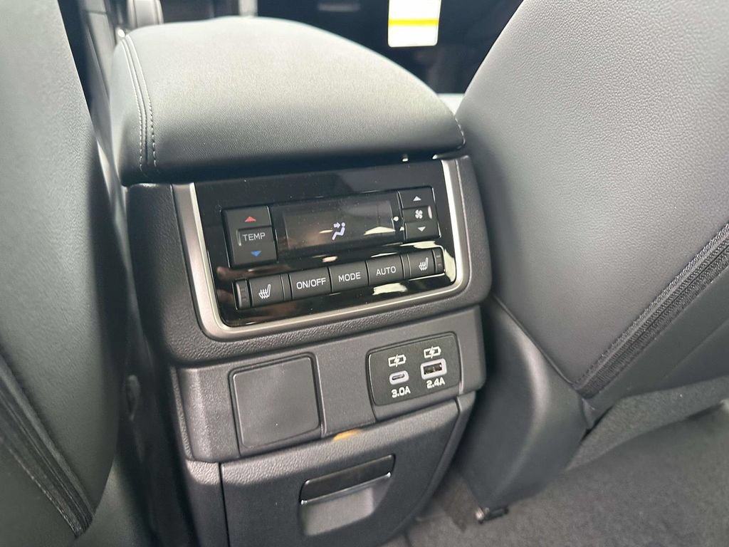 New 2026 Subaru Ascent Limited AWD/4WD image 9