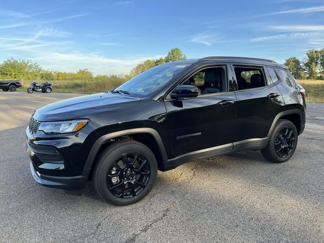 New 2026 Jeep Compass Latitude w/ Quick Order Package 29K image 4