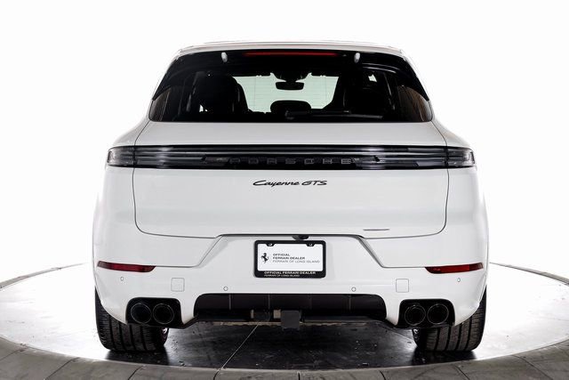 Certified 2025 Porsche Cayenne GTS image 4