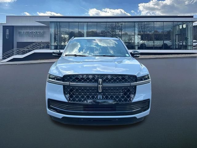 New 2026 Lincoln Navigator Reserve w/ Jet Appearance Package AWD/4WD video 2
