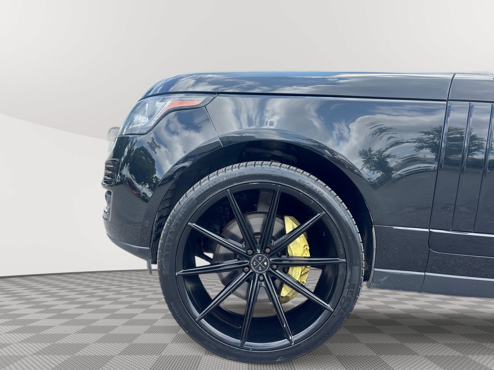 Used 2016 Land Rover Range Rover Supercharged AWD/4WD image 19