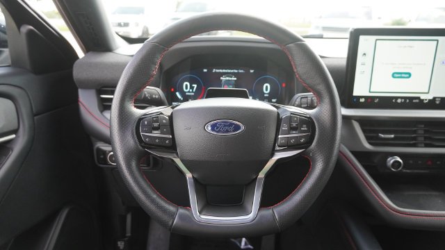Used 2025 Ford Explorer ST-Line w/ ST-Line Street Pack AWD/4WD image 29