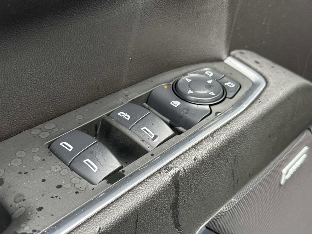 Used 2024 Chevrolet Silverado 1500 LT Trail Boss w/ Convenience Package II AWD/4WD image 16