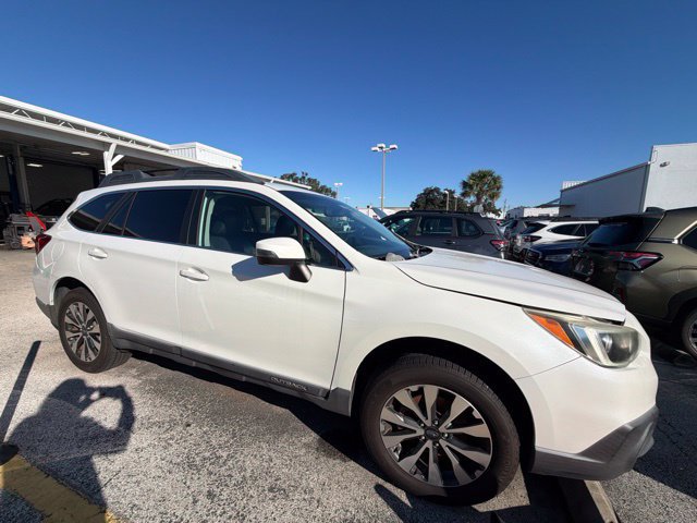 Used 2015 Subaru Outback 2.5i Limited AWD/4WD image 4