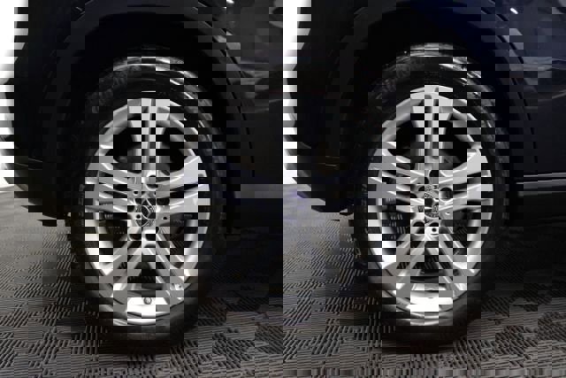 Used 2018 Mercedes-Benz GLA 250 4MATIC image 5