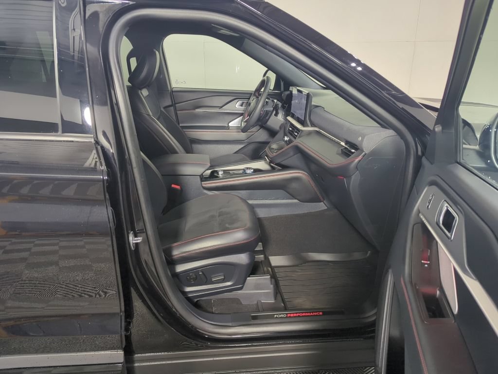 Certified 2025 Ford Explorer ST AWD/4WD image 16